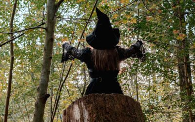Old Jarge Weaver pays a visit to Granny Weatherwax