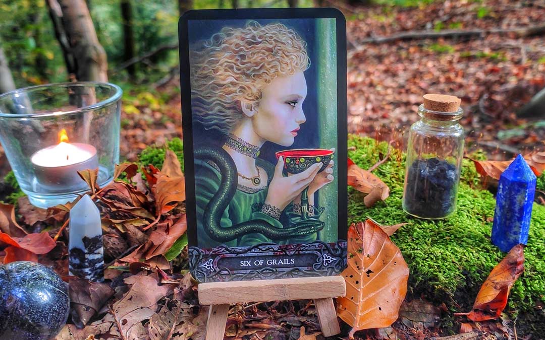 “How can I start learning tarot?”